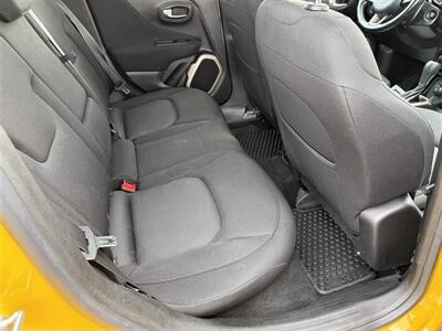 2017 Jeep Renegade Latitude AWD   - Photo 22 - Escanaba, MI 49829