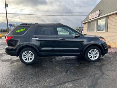 2013 Ford Explorer XLT  ALL WHEEL DRIVE 7 PASSENGER - Photo 4 - Negaunee, MI 49866