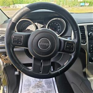 2012 Jeep Grand Cherokee Laredo   - Photo 9 - Negaunee, MI 49866
