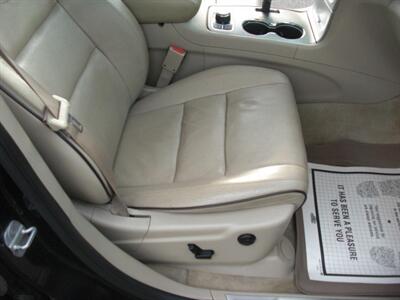2014 Jeep Grand Cherokee Overland - Photo 37 - Negaunee, MI 49866