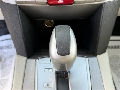 2012 Subaru Outback 2.5i Limited   - Photo 14 - Negaunee, MI 49866
