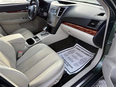 2012 Subaru Outback 2.5i Limited   - Photo 19 - Negaunee, MI 49866