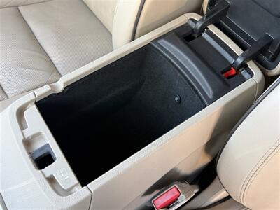 2014 Jeep Grand Cherokee Overland - Photo 17 - Negaunee, MI 49866