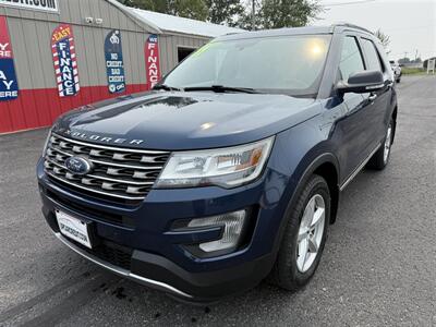 2017 Ford Explorer XLT AWD   - Photo 3 - Escanaba, MI 49829