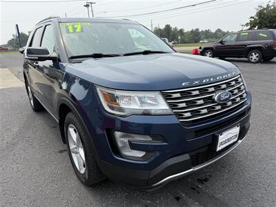 2017 Ford Explorer XLT AWD   - Photo 1 - Escanaba, MI 49829
