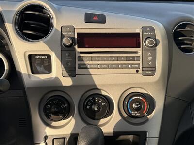 2009 Pontiac Vibe 2.4L - Photo 10 - Negaunee, MI 49866
