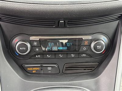 2015 Ford Escape SE   - Photo 15 - Negaunee, MI 49866