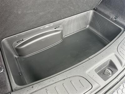 2014 Dodge Durango SXT   - Photo 9 - Escanaba, MI 49829