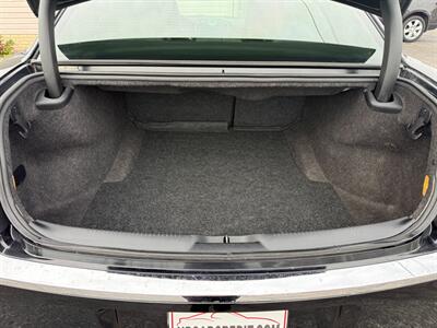 2014 Chrysler 300   - Photo 7 - Negaunee, MI 49866