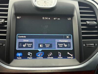 2014 Chrysler 300   - Photo 13 - Negaunee, MI 49866