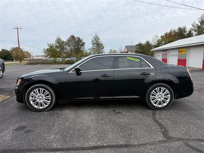 2014 Chrysler 300   - Photo 4 - Negaunee, MI 49866
