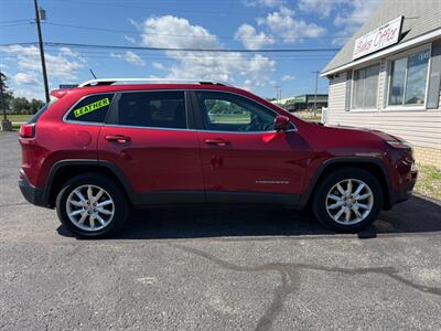 2015 Jeep Cherokee Limited   - Photo 5 - Escanaba, MI 49829