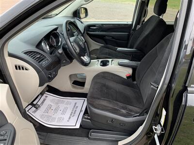 2013 Dodge Grand Caravan SXT   - Photo 7 - Negaunee, MI 49866