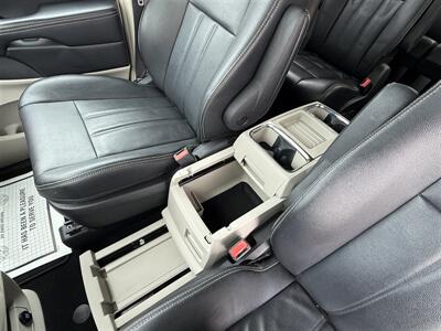 2014 Chrysler Town & Country Touring FWD   - Photo 20 - Escanaba, MI 49829
