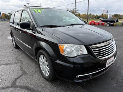 2014 Chrysler Town & Country Touring FWD   - Photo 1 - Escanaba, MI 49829