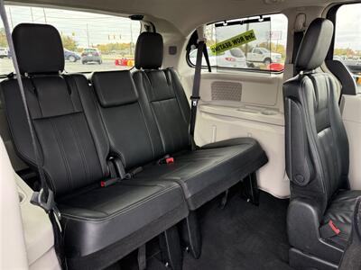 2014 Chrysler Town & Country Touring FWD   - Photo 29 - Escanaba, MI 49829