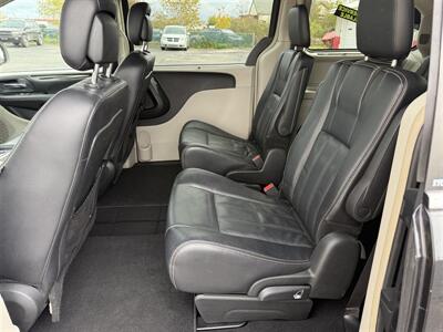 2014 Chrysler Town & Country Touring FWD   - Photo 23 - Escanaba, MI 49829
