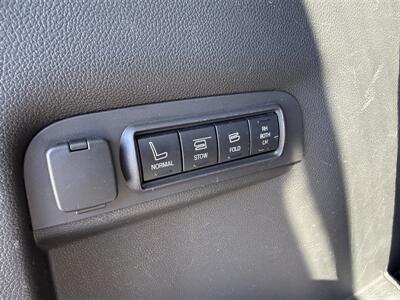 2013 Ford Explorer Limited - Photo 10 - Escanaba, MI 49829