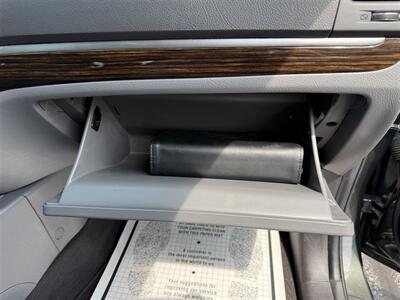 2012 Hyundai SANTA FE SE AWD - Photo 19 - Escanaba, MI 49829