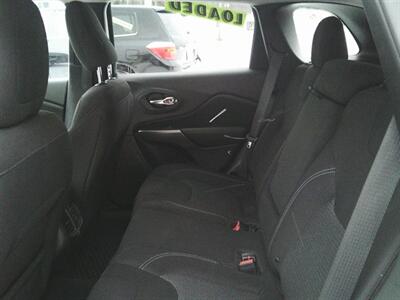 2019 Jeep Cherokee Latitude - Photo 8 - Negaunee, MI 49866