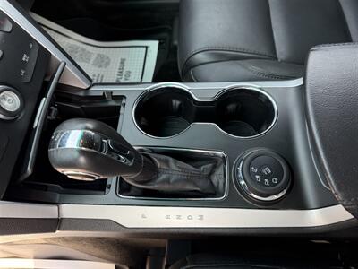2015 Ford Explorer XLT AWD   - Photo 18 - Escanaba, MI 49829