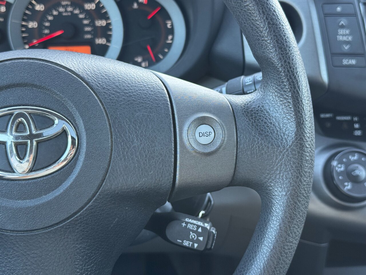 2011 Toyota RAV4 4X4 ONLY 64K MILES   - Photo 23 - Portland, OR 97211