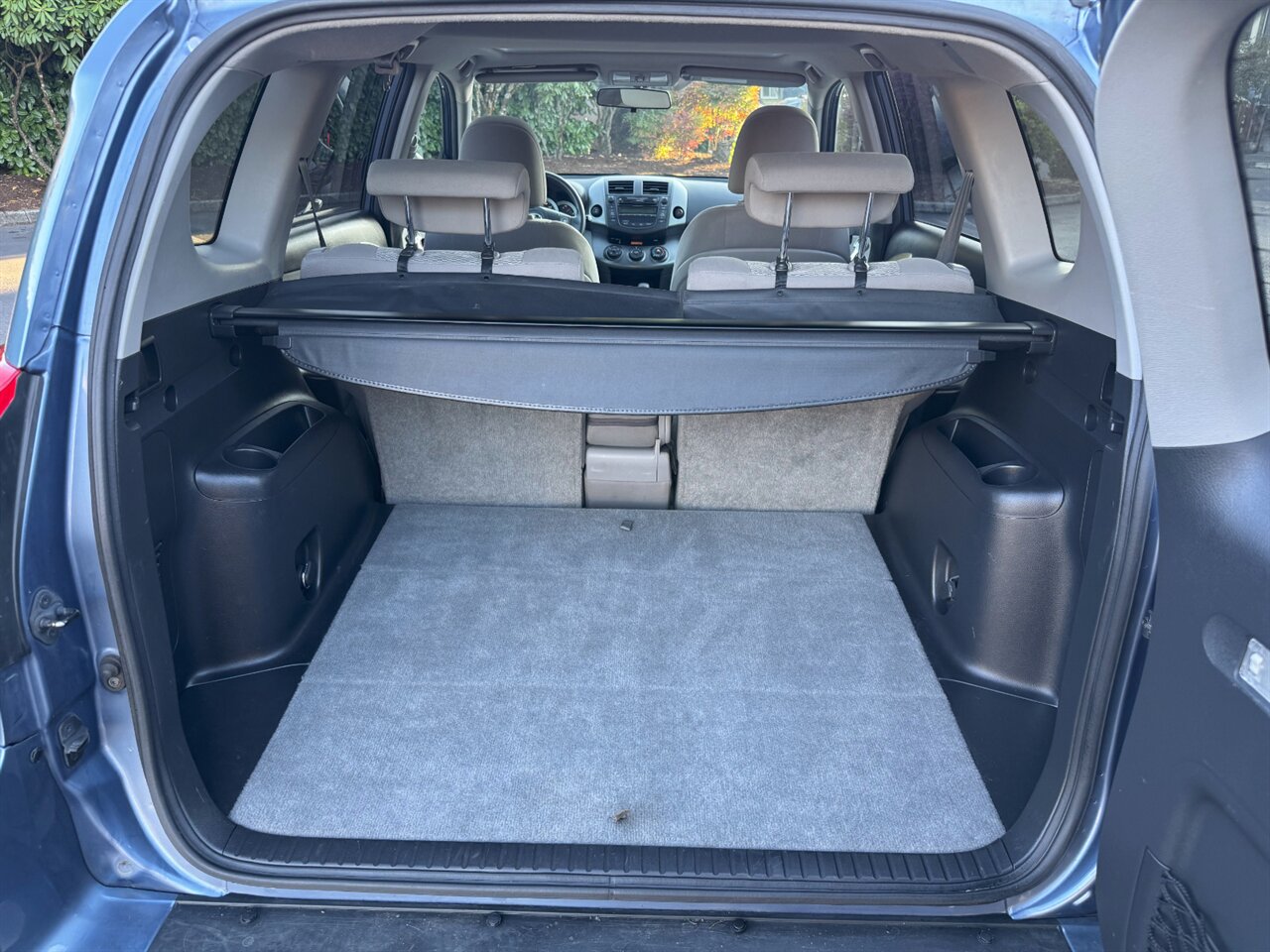 2011 Toyota RAV4 4X4 ONLY 64K MILES   - Photo 14 - Portland, OR 97211