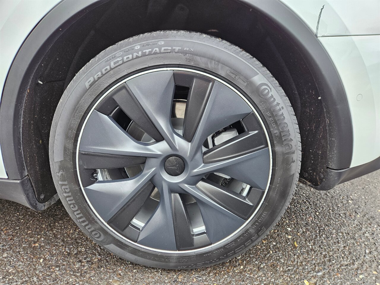 2021 Tesla Model Y Long Range Dual Motor - Photo 25 - Portland, OR 97211