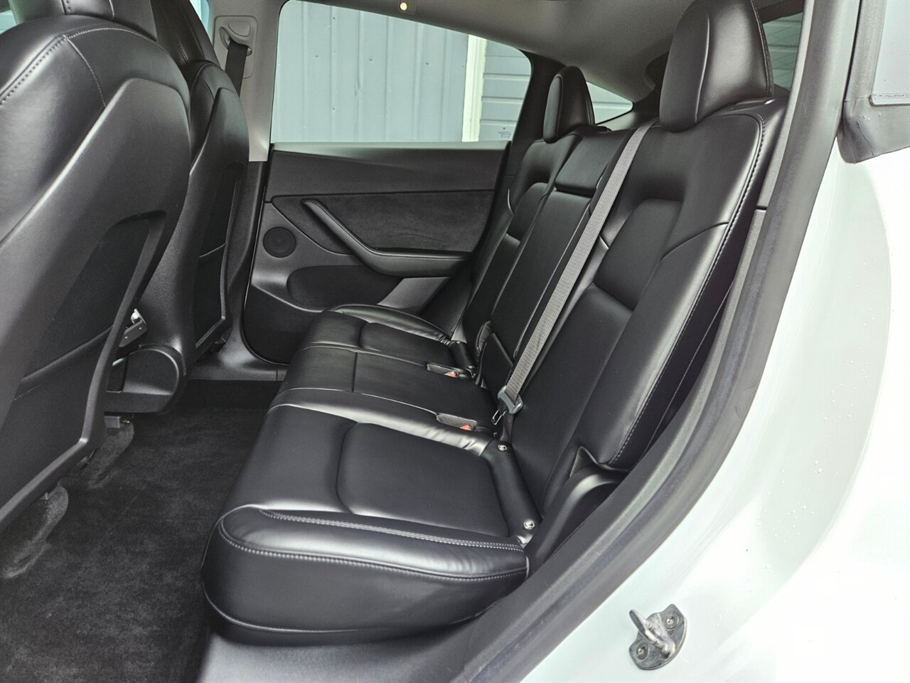 2021 Tesla Model Y Long Range Dual Motor - Photo 15 - Portland, OR 97211
