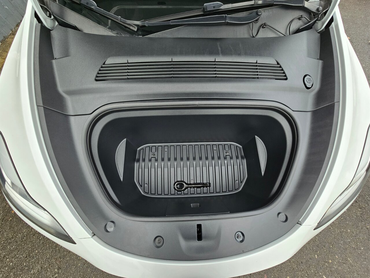 2021 Tesla Model Y Long Range Dual Motor - Photo 10 - Portland, OR 97211
