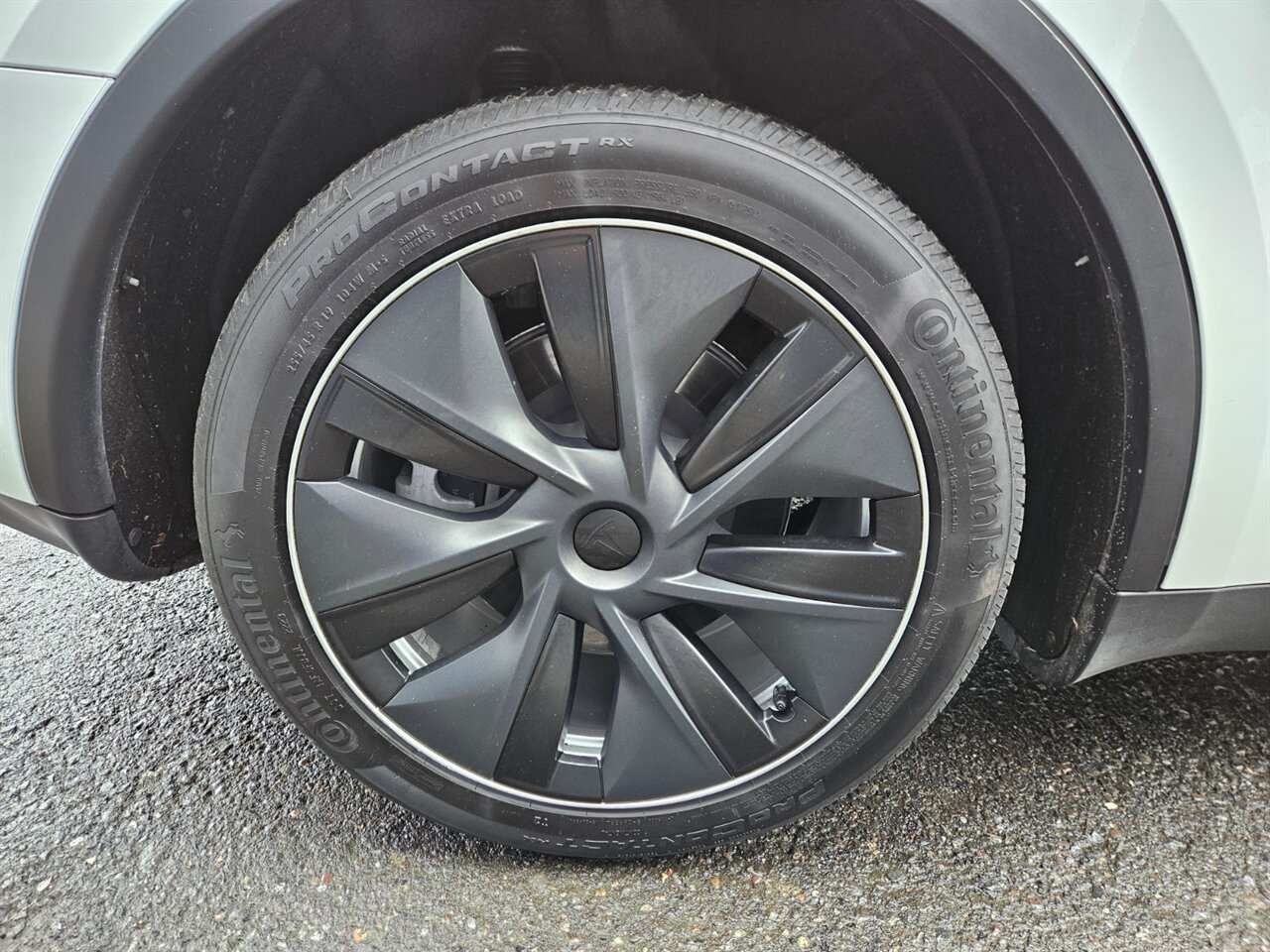 2021 Tesla Model Y Long Range Dual Motor - Photo 26 - Portland, OR 97211