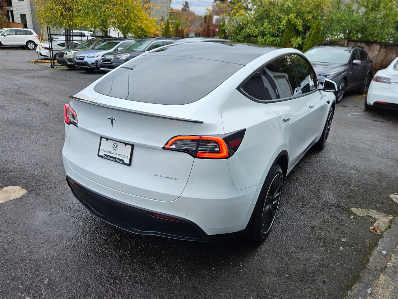 2021 Tesla Model Y Long Range Dual Motor - Photo 6 - Portland, OR 97211