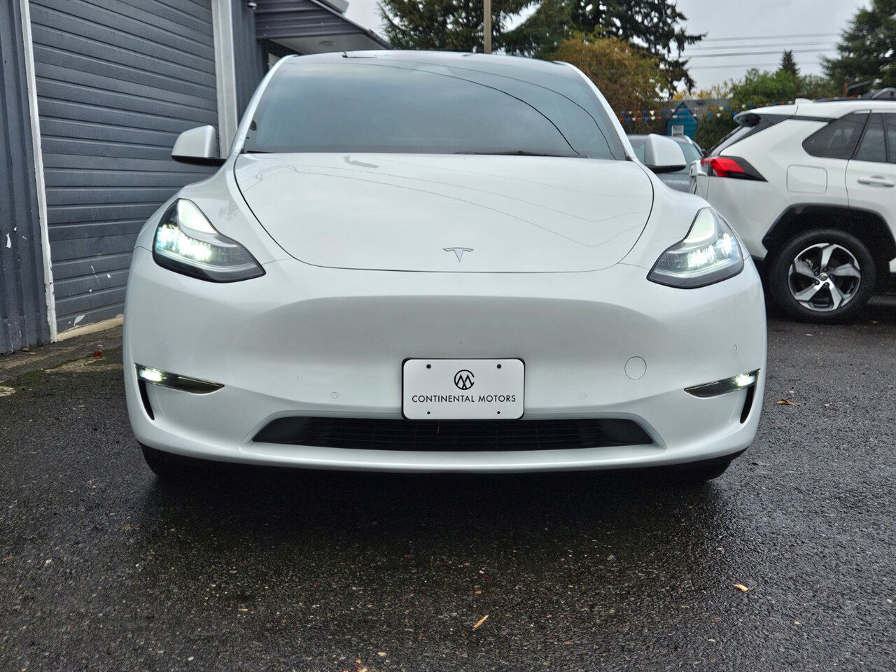 2021 Tesla Model Y Long Range Dual Motor - Photo 9 - Portland, OR 97211