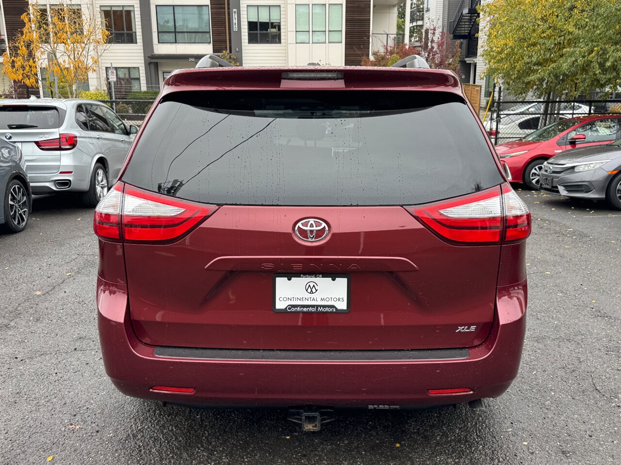 2016 Toyota Sienna XLE 8-Passenger   - Photo 9 - Portland, OR 97211