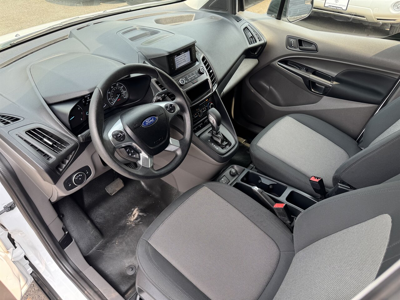 2020 Ford Transit Connect XL - Photo 2 - Portland, OR 97211