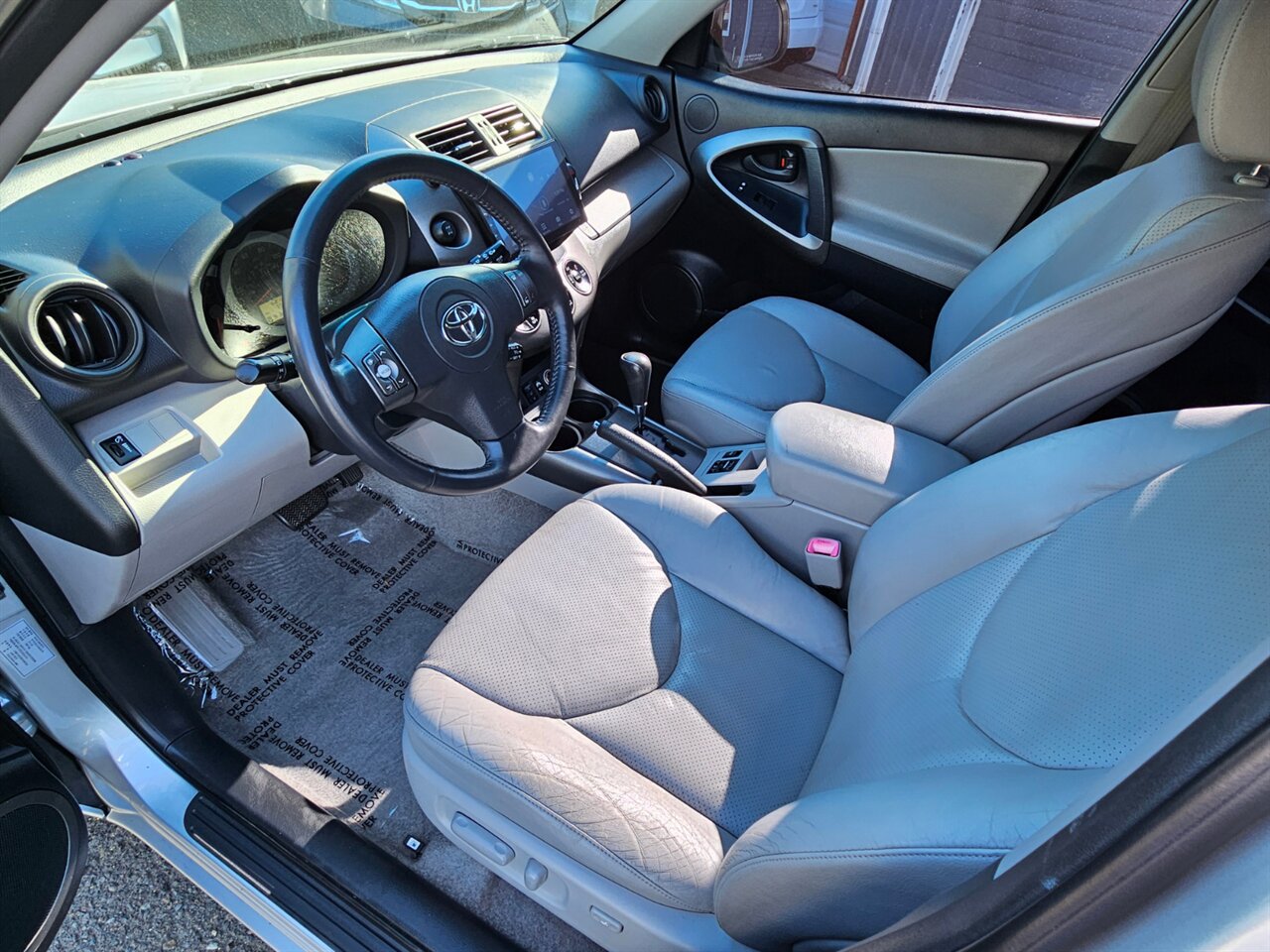 2011 Toyota RAV4 Limited 4WD LEATHER ONLY 75K MILES - Photo 2 - Portland, OR 97211