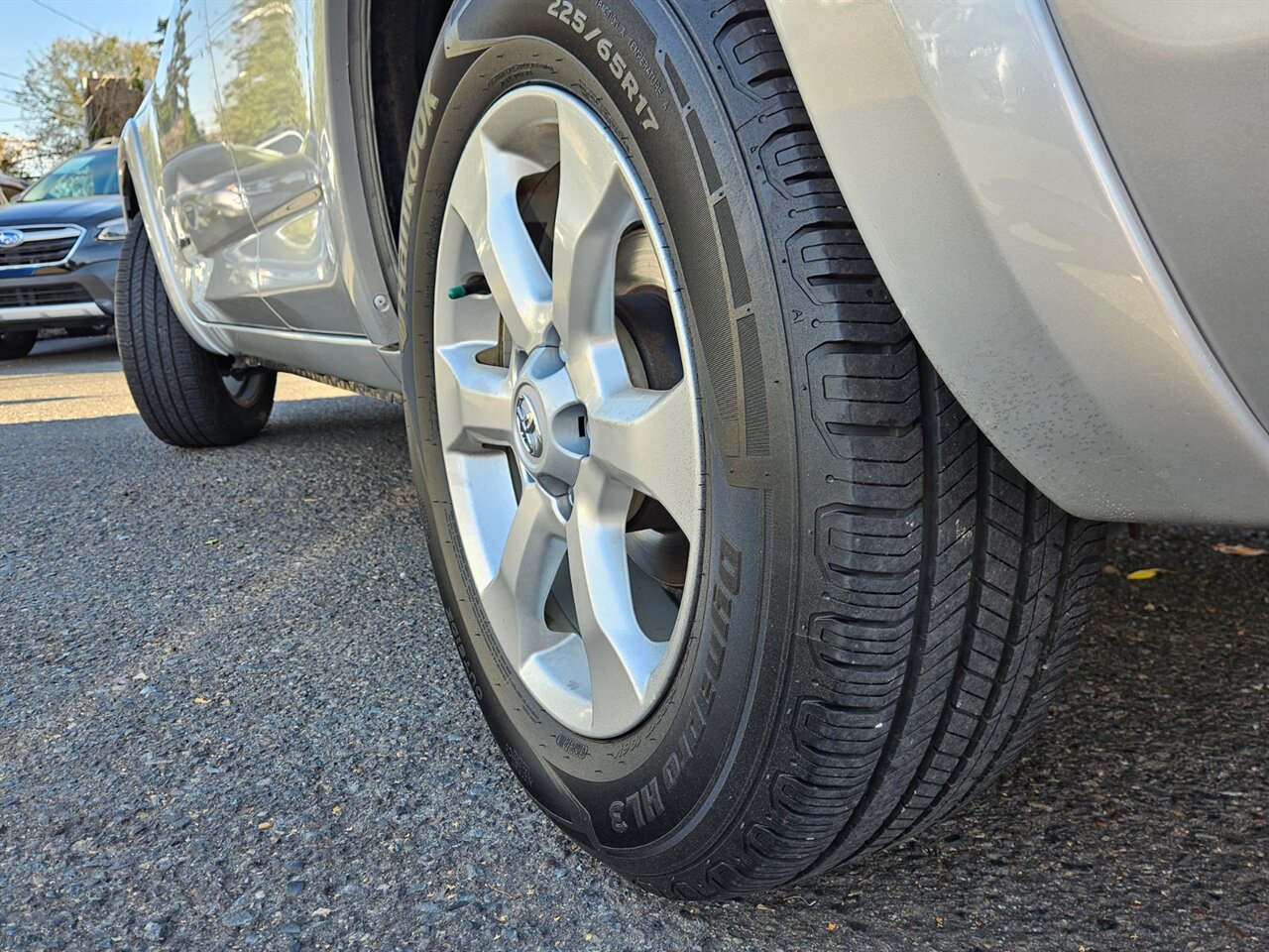2011 Toyota RAV4 Limited 4WD LEATHER ONLY 75K MILES - Photo 31 - Portland, OR 97211