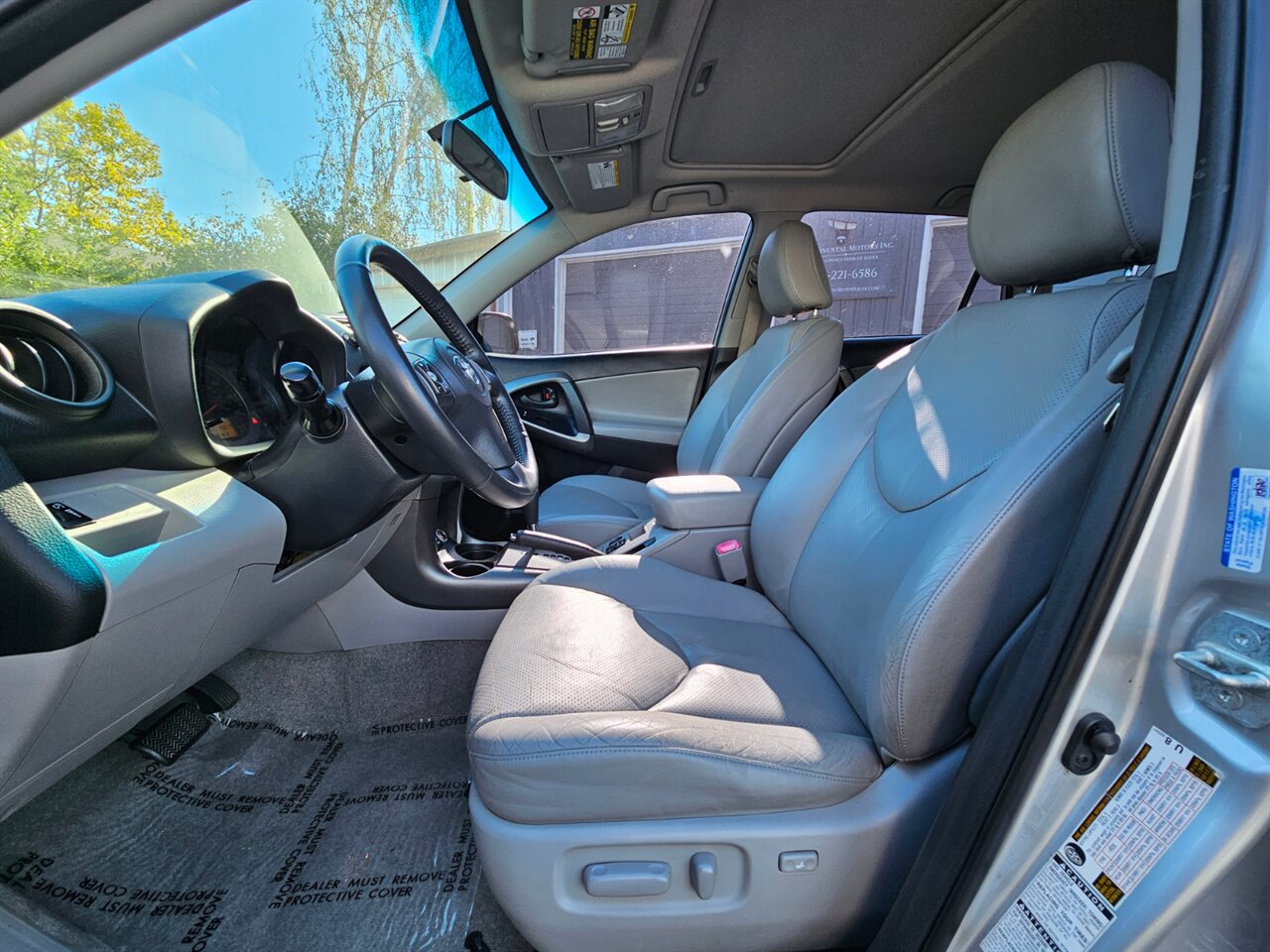 2011 Toyota RAV4 Limited 4WD LEATHER ONLY 75K MILES - Photo 12 - Portland, OR 97211