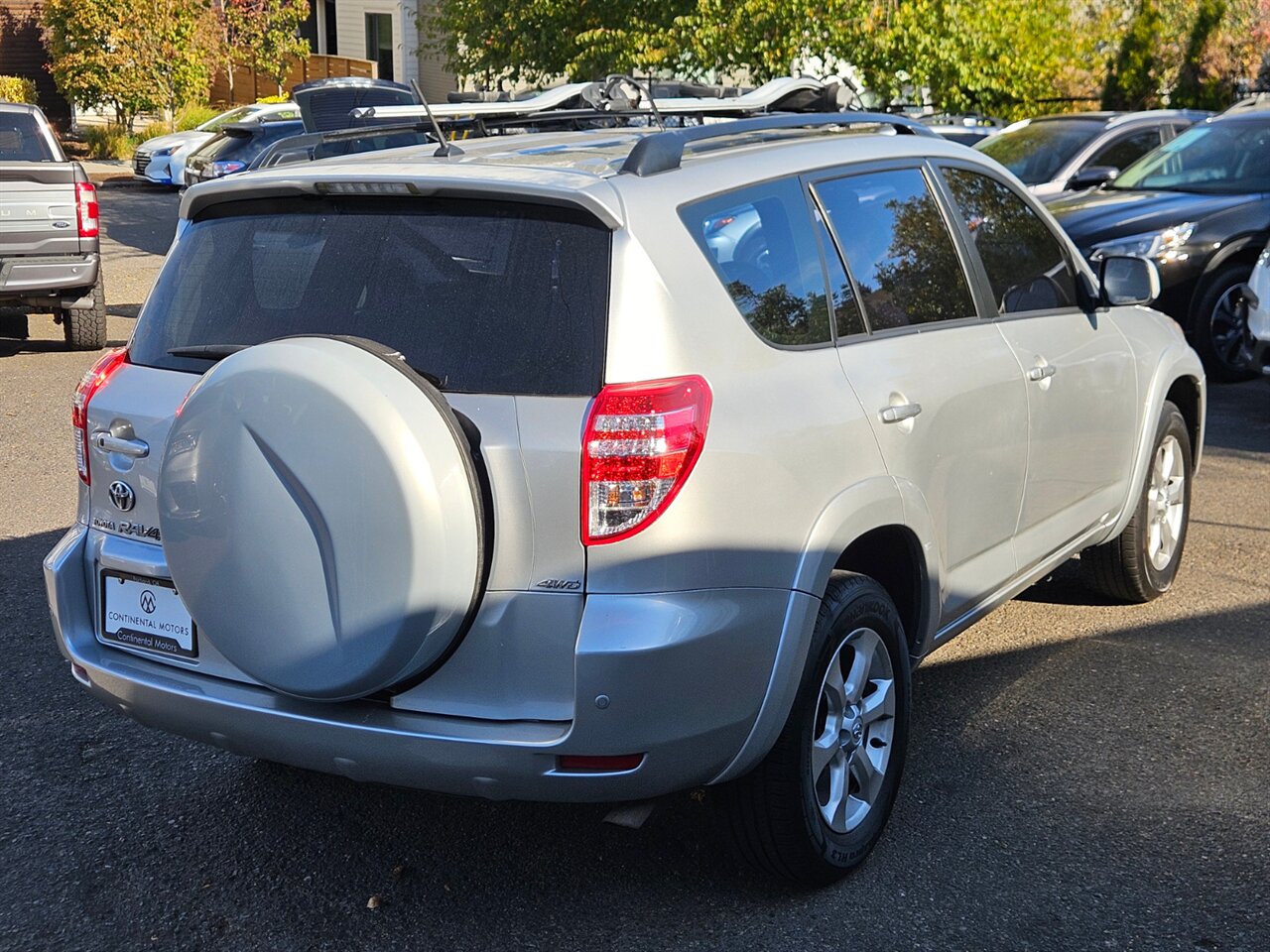 2011 Toyota RAV4 Limited 4WD LEATHER ONLY 75K MILES - Photo 6 - Portland, OR 97211