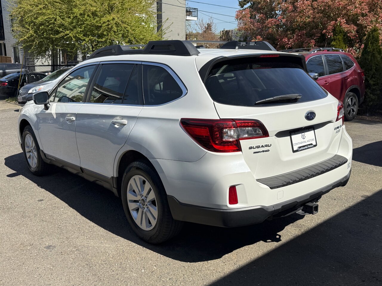 2016 Subaru Outback 2.5i Premium   - Photo 10 - Portland, OR 97211