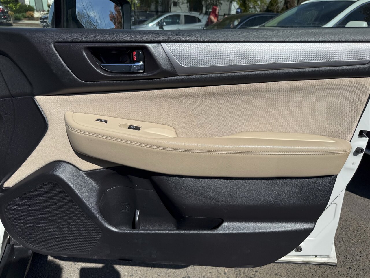 2016 Subaru Outback 2.5i Premium   - Photo 20 - Portland, OR 97211