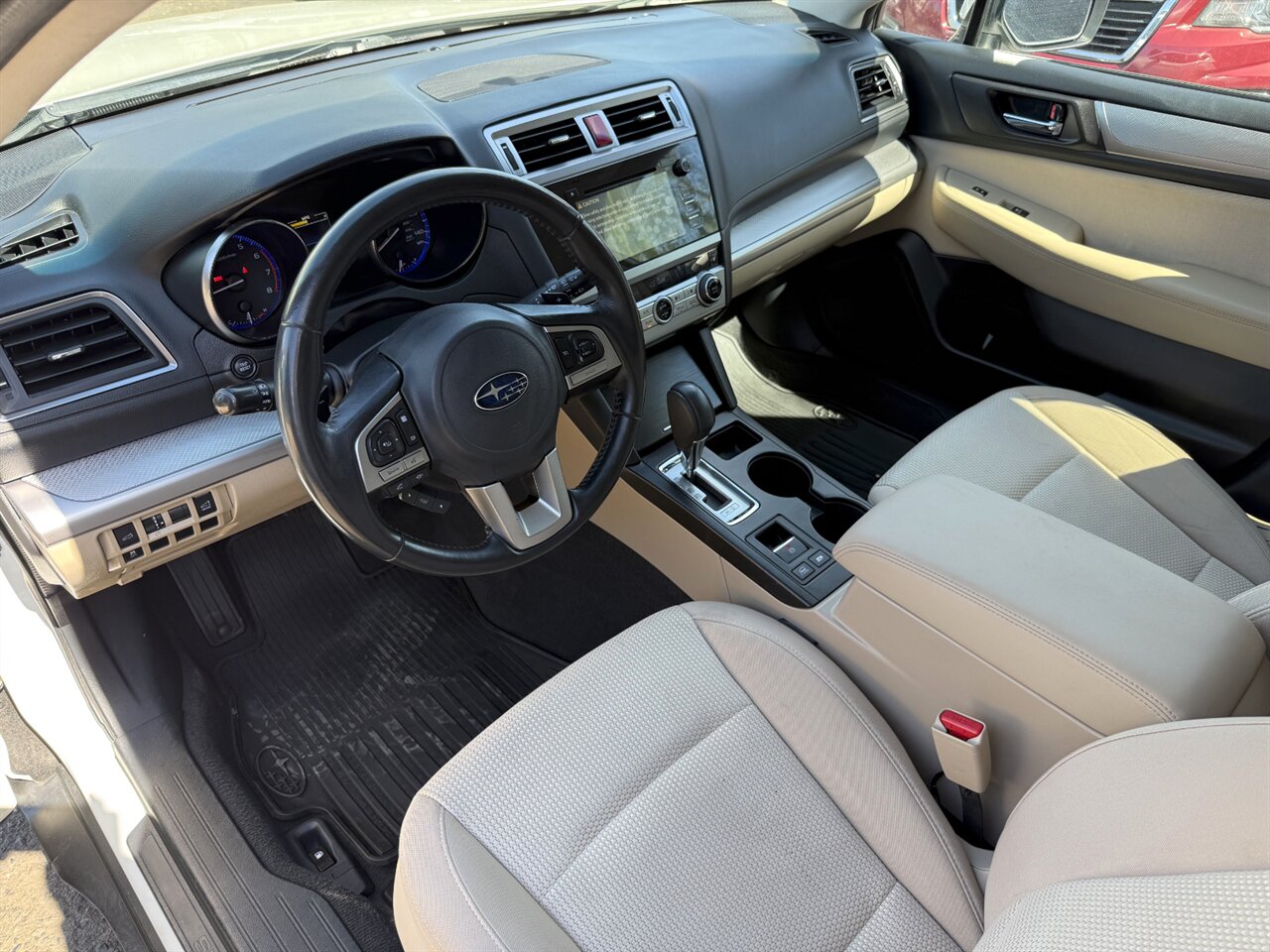 2016 Subaru Outback 2.5i Premium   - Photo 2 - Portland, OR 97211