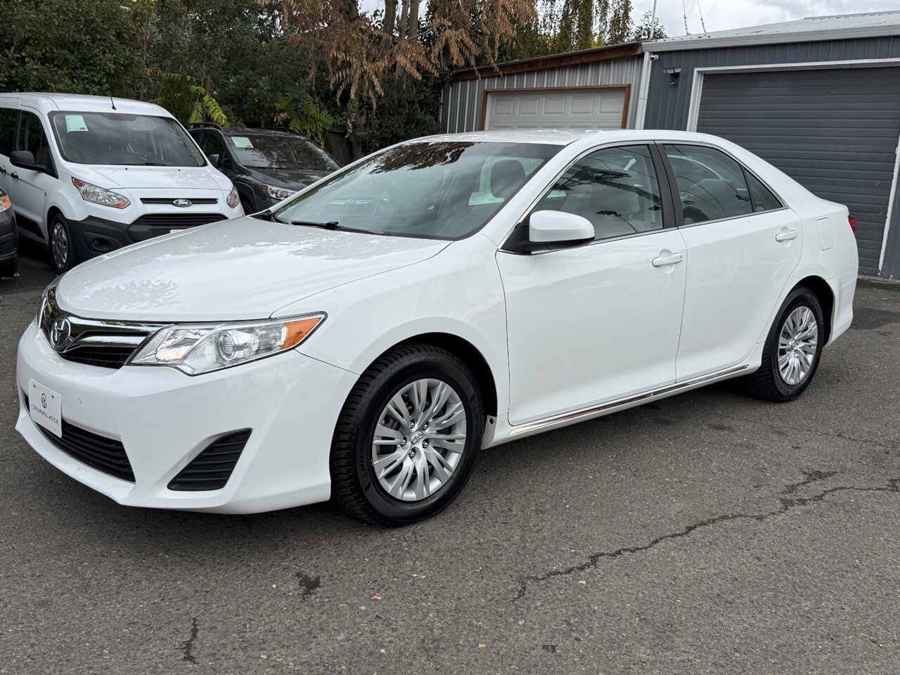 2014 Toyota Camry LE ONLY 58K MILES - 1 OWNER - Photo 3 - Portland, OR 97211