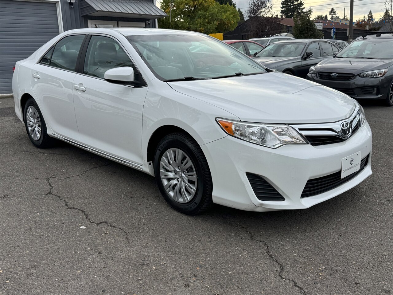 2014 Toyota Camry LE ONLY 58K MILES - 1 OWNER - Photo 8 - Portland, OR 97211