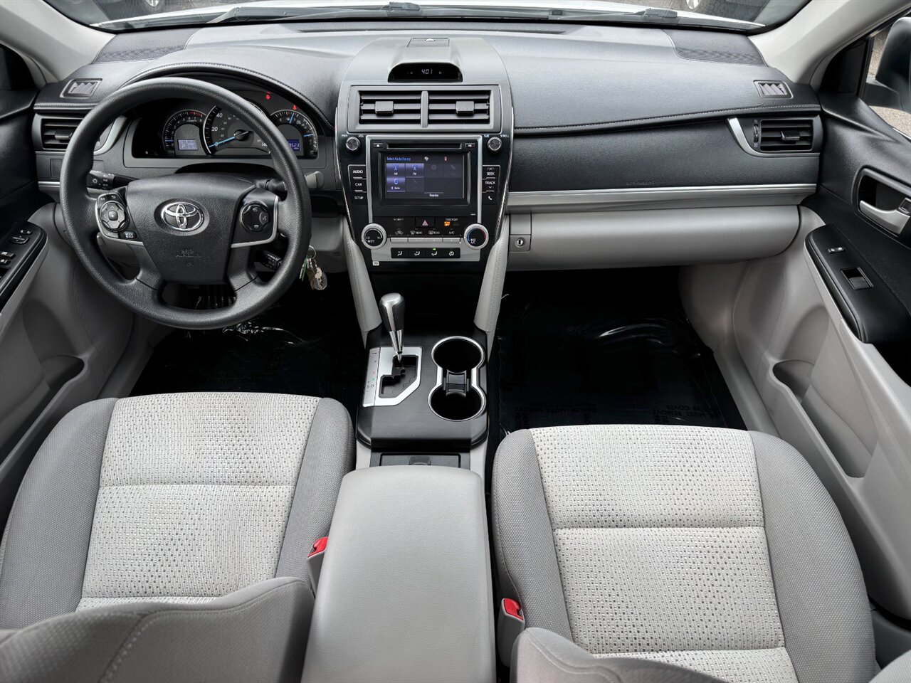 2014 Toyota Camry LE ONLY 58K MILES - 1 OWNER - Photo 16 - Portland, OR 97211