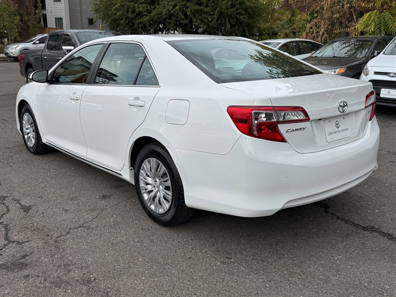 2014 Toyota Camry LE ONLY 58K MILES - 1 OWNER - Photo 12 - Portland, OR 97211