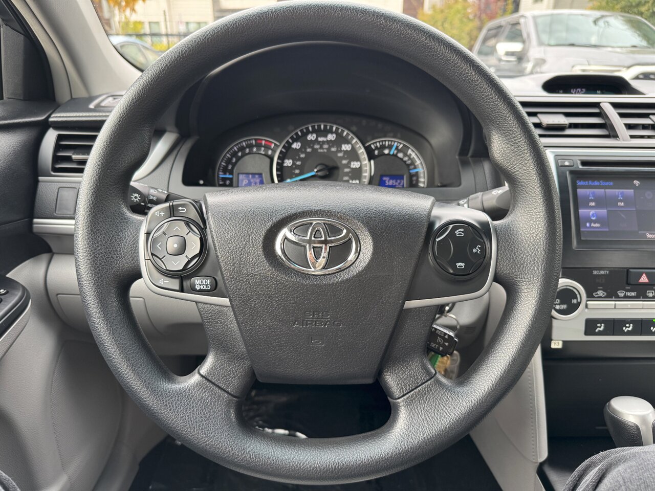 2014 Toyota Camry LE ONLY 58K MILES - 1 OWNER - Photo 22 - Portland, OR 97211