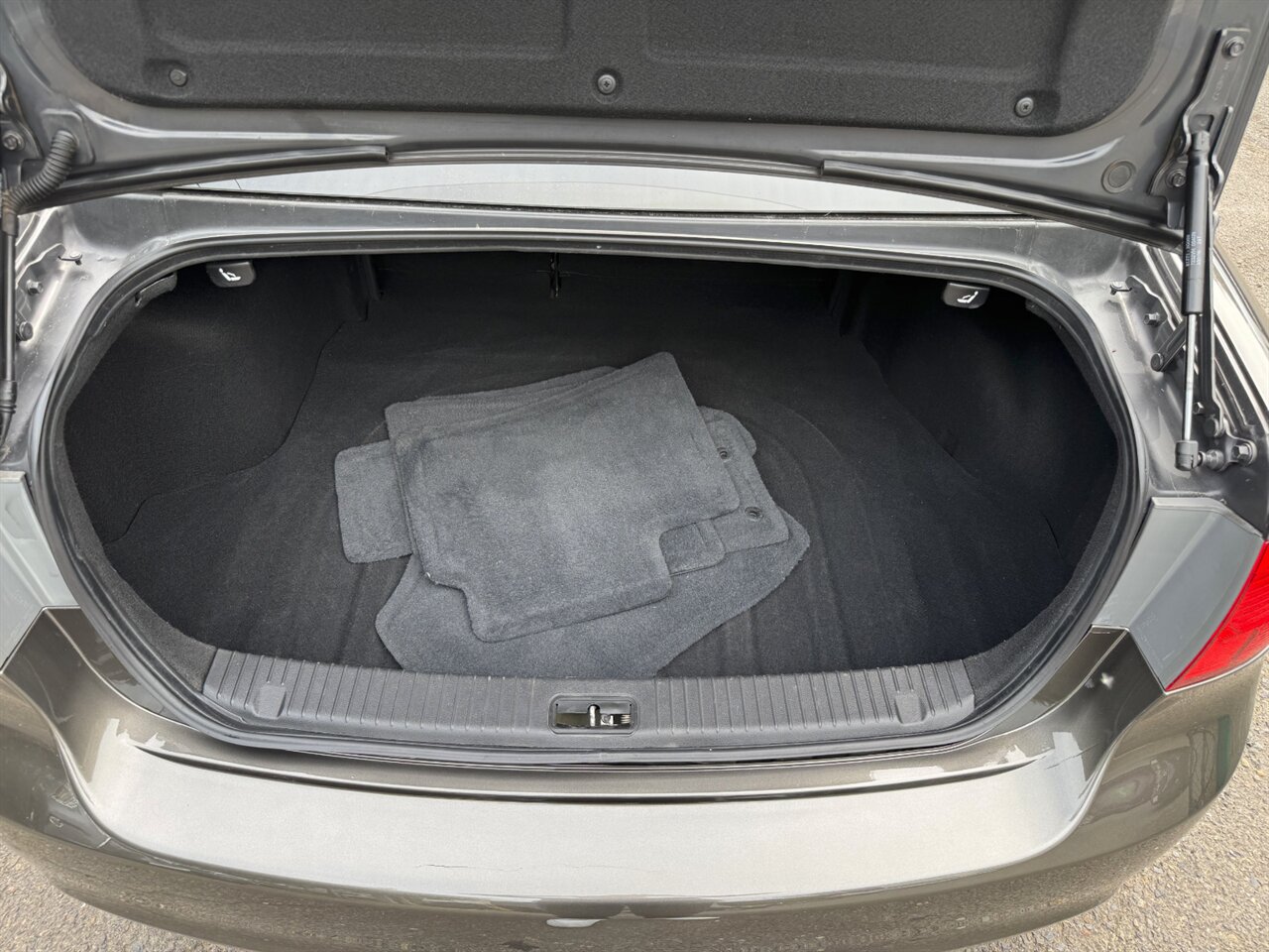 2010 Kia Optima LX ONLY 114K MILES - Photo 15 - Portland, OR 97211