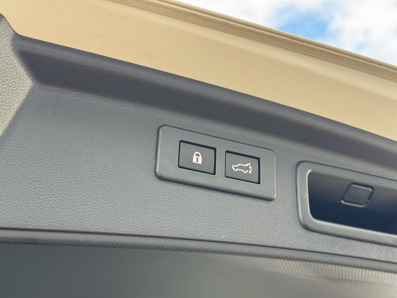 2023 Subaru Forester Sport ADAPTIVE CRUISE PANORAMA ROOF - Photo 16 - Portland, OR 97211