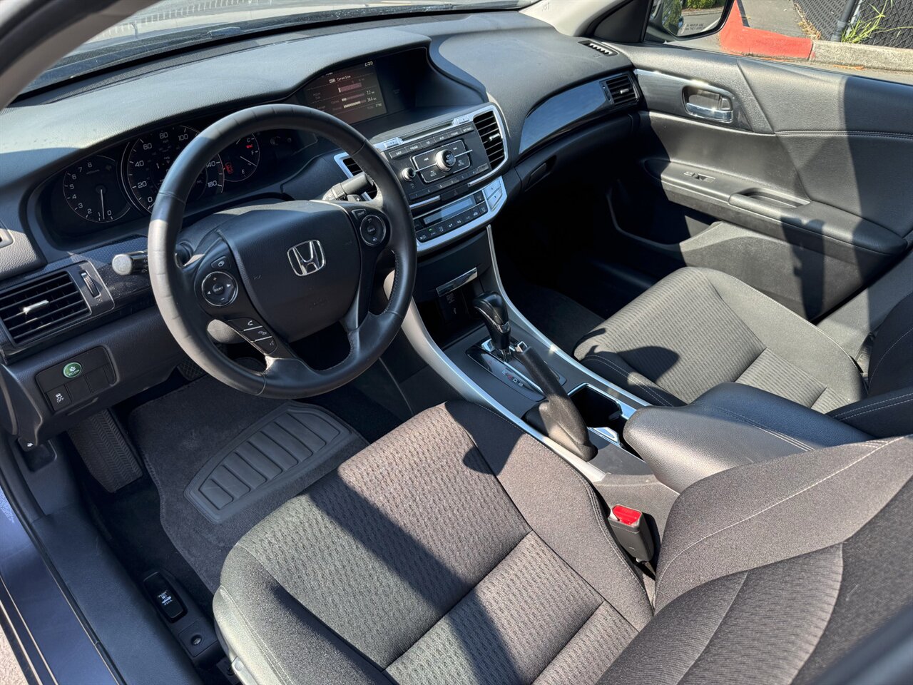 2015 Honda Accord Sport - Photo 2 - Portland, OR 97211
